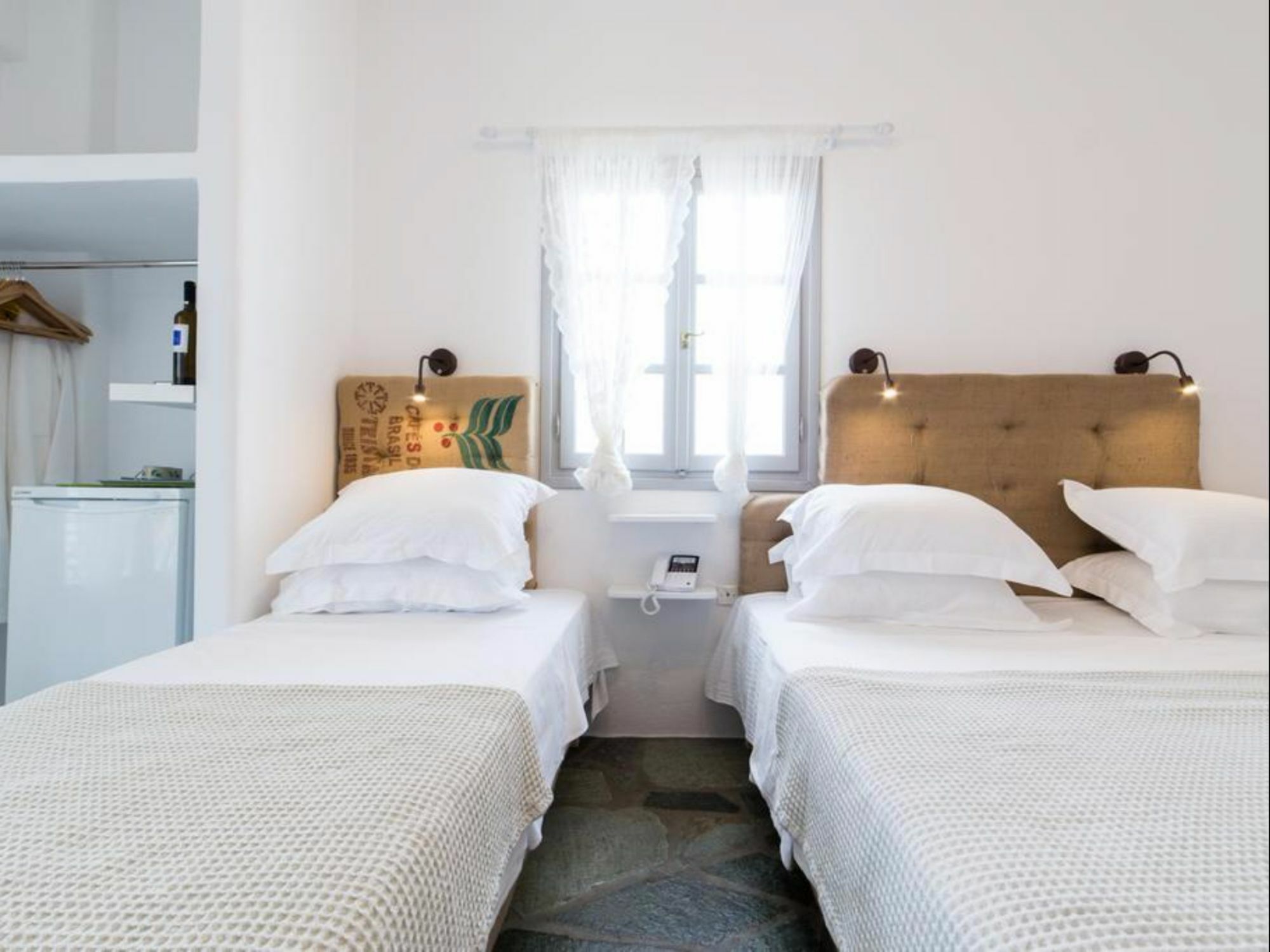 Evi Rooms Alikí Exteriér fotografie