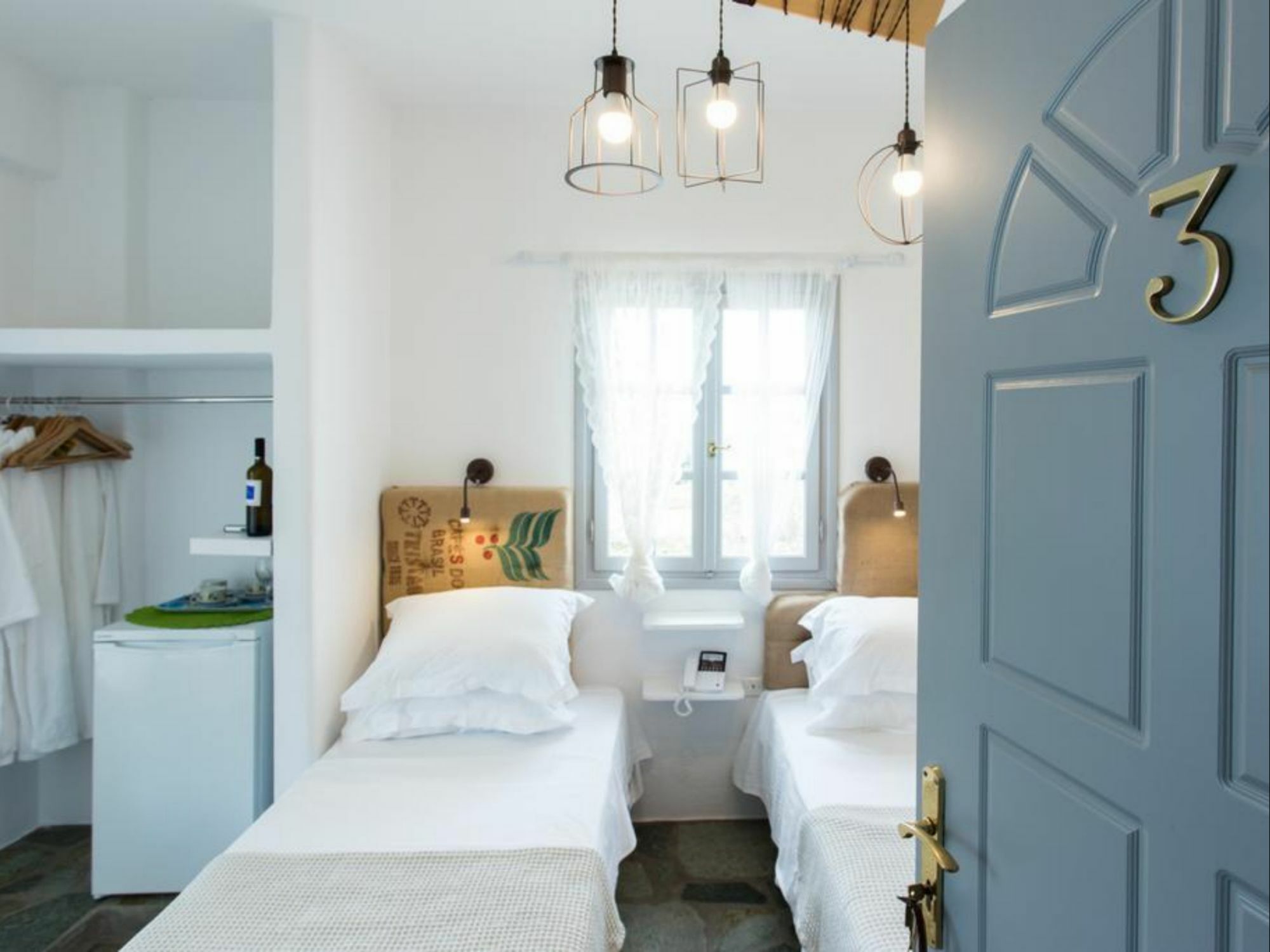 Evi Rooms Alikí Exteriér fotografie